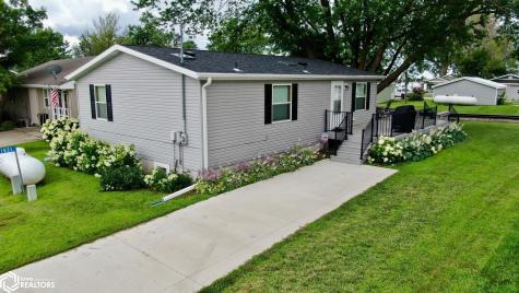 1831 Page Avenue Clarion IA 50525
