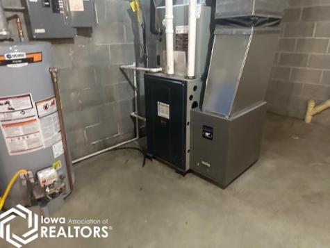 2575 Kent Avenue Britt IA 50423