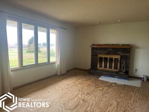 2575 Kent Avenue Britt IA 50423