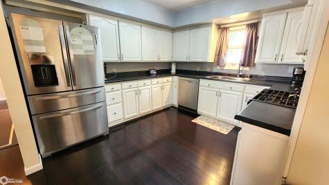 722 S Garfield Avenue Mason City IA 50401