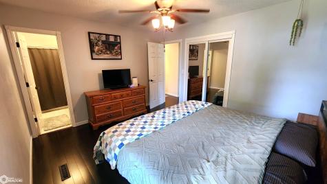 722 S Garfield Avenue Mason City IA 50401