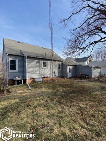 355 W 7th Street Garner IA 50438