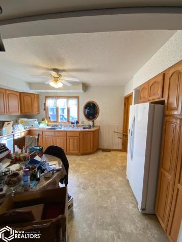 355 W 7th Street Garner IA 50438
