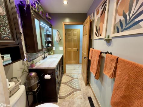 811 9th Street NW Mason City IA 50401