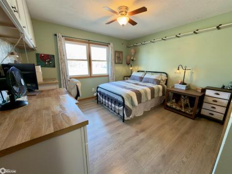 811 9th Street NW Mason City IA 50401