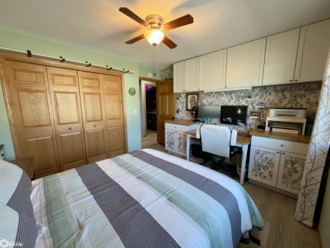 811 9th Street NW Mason City IA 50401