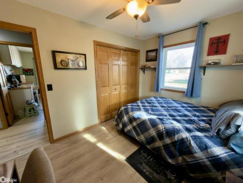 811 9th Street NW Mason City IA 50401