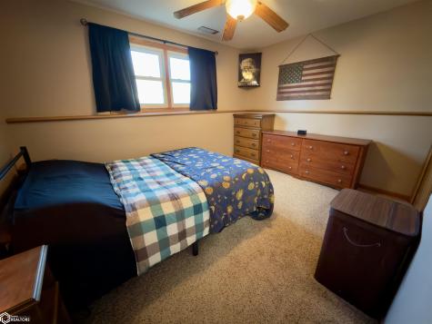 811 9th Street NW Mason City IA 50401