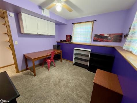 811 9th Street NW Mason City IA 50401