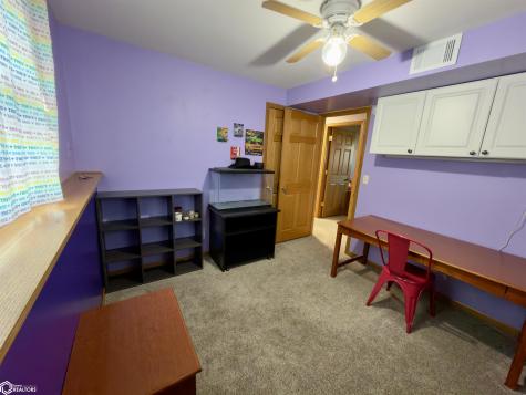 811 9th Street NW Mason City IA 50401