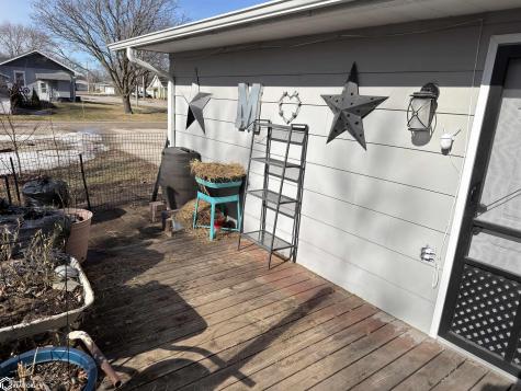 811 9th Street NW Mason City IA 50401