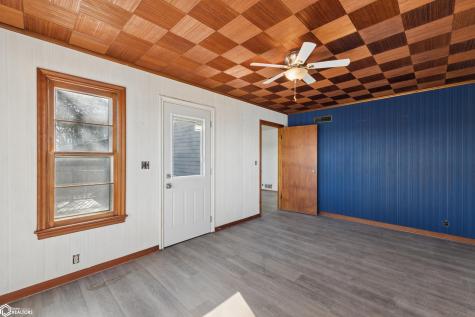 17 Clear View Drive Ventura IA 50482