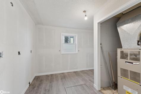 17 Clear View Drive Ventura IA 50482