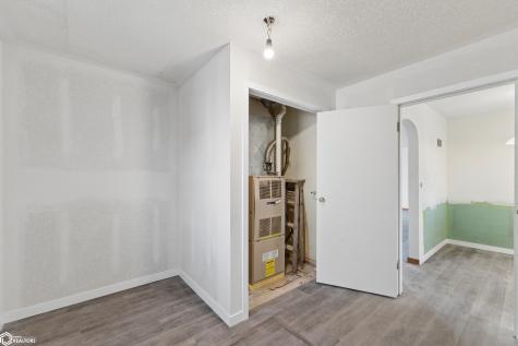 17 Clear View Drive Ventura IA 50482