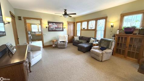 125 4th Street NW Mason City IA 50401