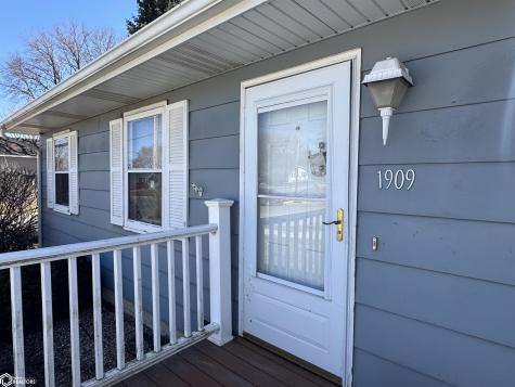1909 Main Avenue Clear Lake IA 50428