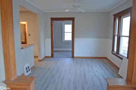 308 12th Street NW Mason City IA 50401