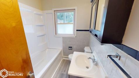 806 Forest Drive Forest City IA 50436