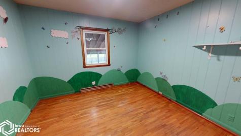 806 Forest Drive Forest City IA 50436