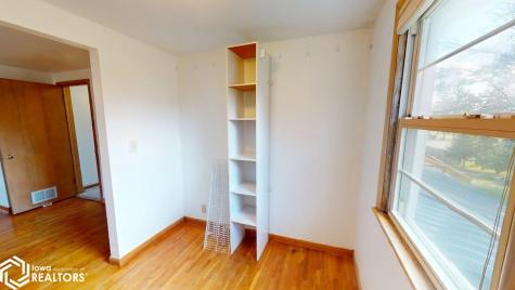 806 Forest Drive Forest City IA 50436