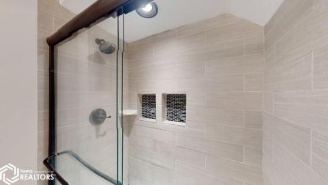 806 Forest Drive Forest City IA 50436