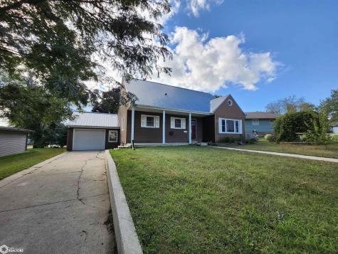 806 Forest Drive Forest City IA 50436
