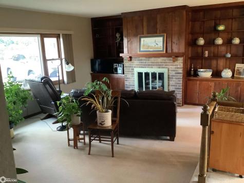 1620 Quail Avenue Hampton IA 50441