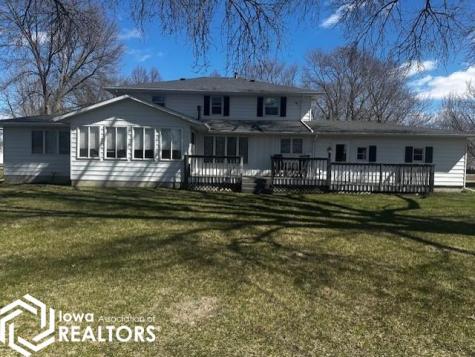 452 1st Avenue SW Britt IA 50423