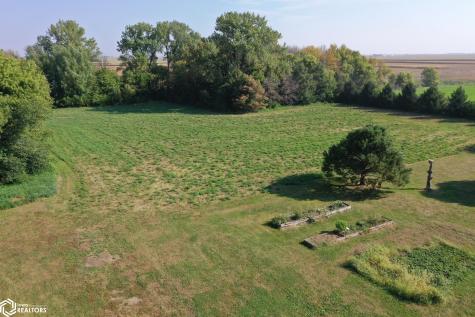 2215 200th Street Garner IA 50438