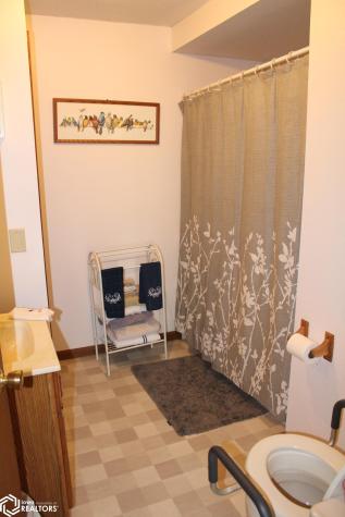 2215 200th Street Garner IA 50438