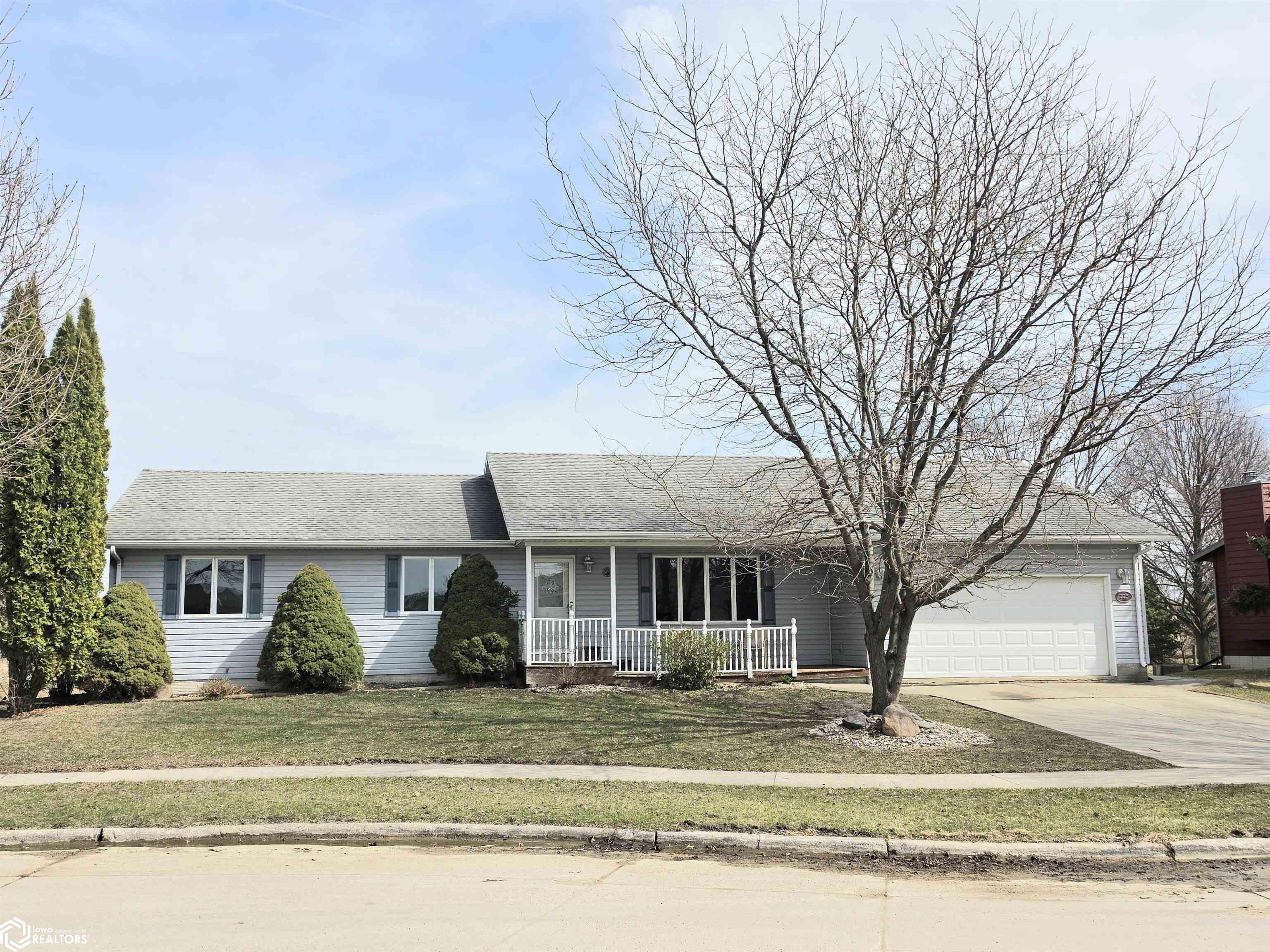 225 Jamestown Road Mason City IA 50401