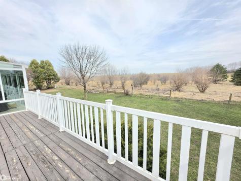 225 Jamestown Road Mason City IA 50401