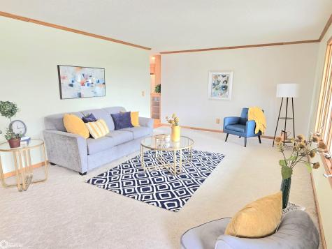 225 Jamestown Road Mason City IA 50401