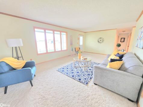 225 Jamestown Road Mason City IA 50401