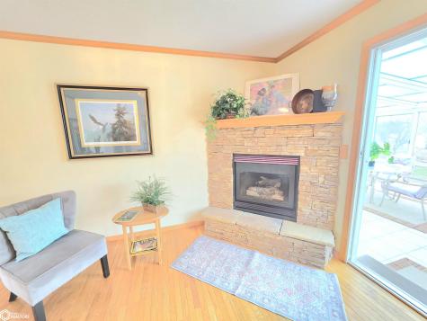 225 Jamestown Road Mason City IA 50401
