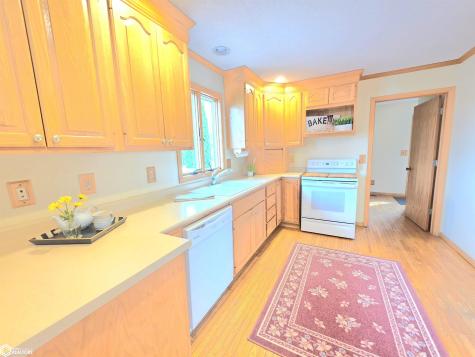 225 Jamestown Road Mason City IA 50401
