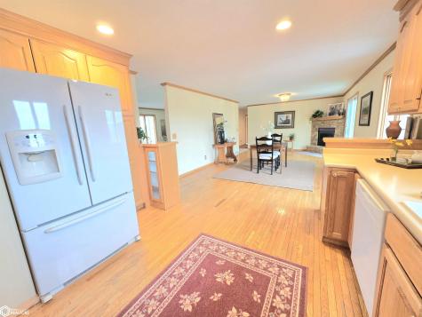 225 Jamestown Road Mason City IA 50401