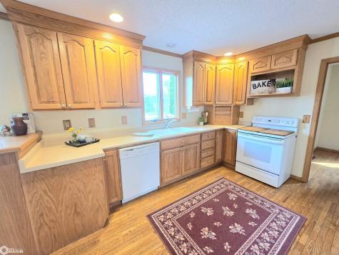 225 Jamestown Road Mason City IA 50401