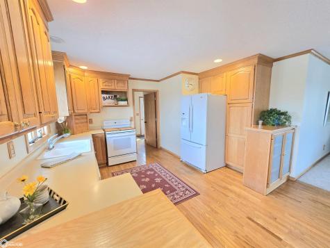 225 Jamestown Road Mason City IA 50401