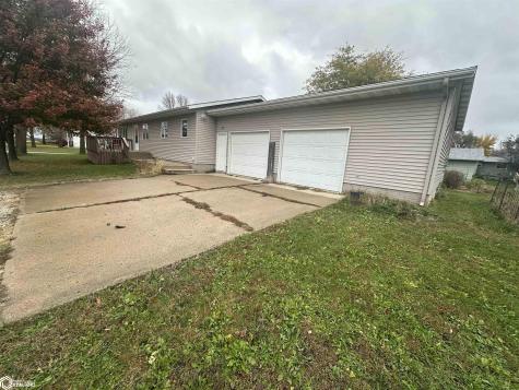 516 3rd Street SW Belmond IA 50421