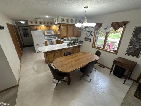 516 3rd Street SW Belmond IA 50421