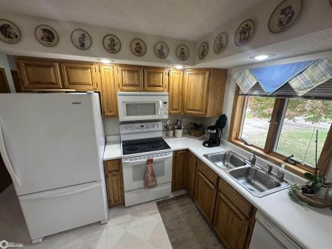 516 3rd Street SW Belmond IA 50421