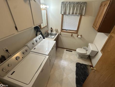 516 3rd Street SW Belmond IA 50421