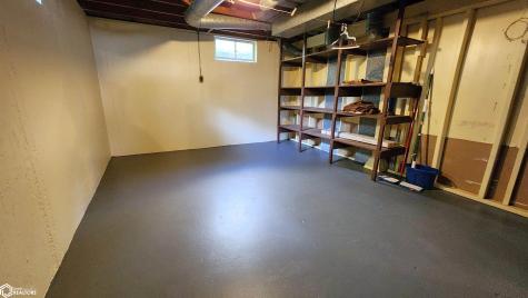 212 S Ohio Avenue Mason City IA 50401