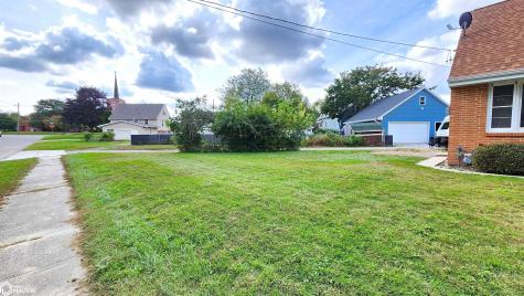 212 S Ohio Avenue Mason City IA 50401