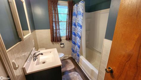 212 S Ohio Avenue Mason City IA 50401