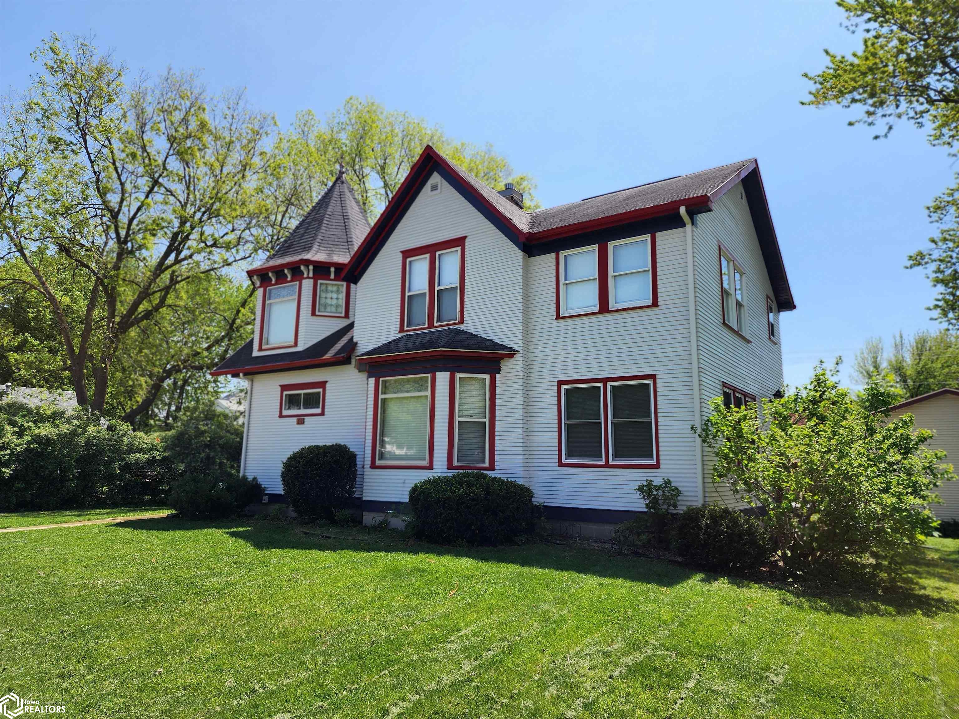 809 2nd Avenue N Clear Lake IA 50428