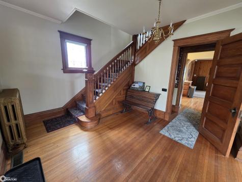 809 2nd Avenue N Clear Lake IA 50428