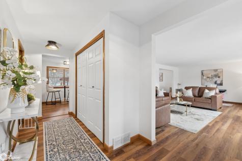 1773 Springview Drive Mason City IA 50401