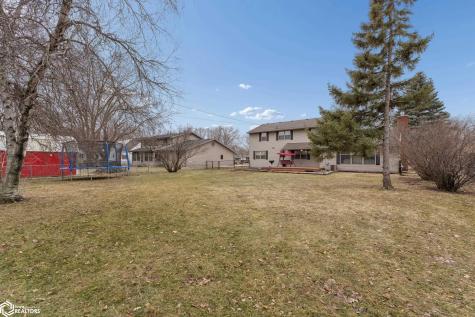 1773 Springview Drive Mason City IA 50401